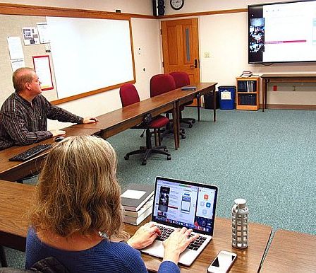 Live orientation session about Earlham College's Lilly Library online.
